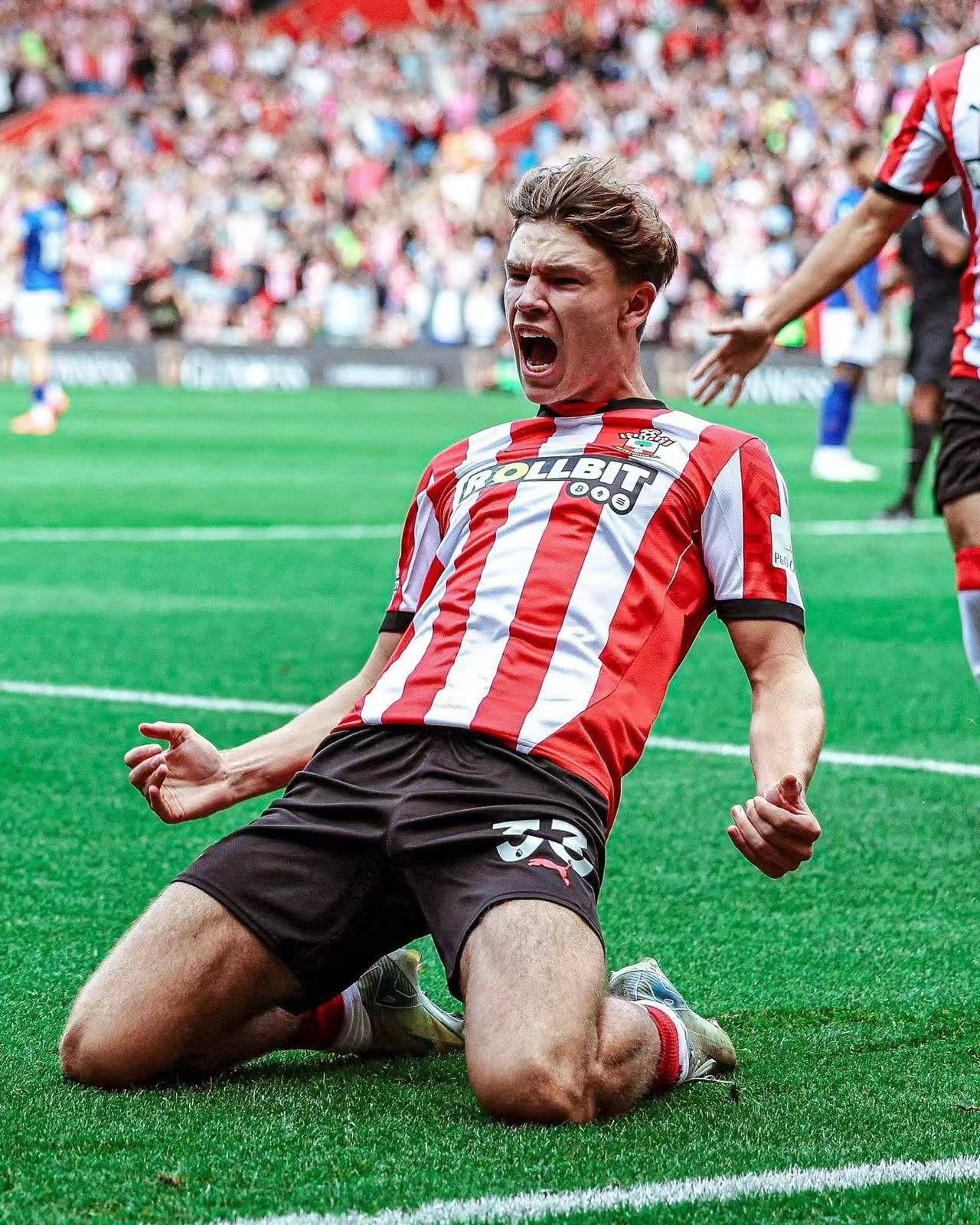 南安普顿球队稳健获胜近期英超比赛结果