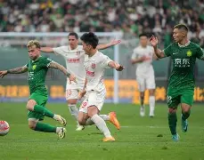 里尔豪取三分战胜亚眠，稳步前进 